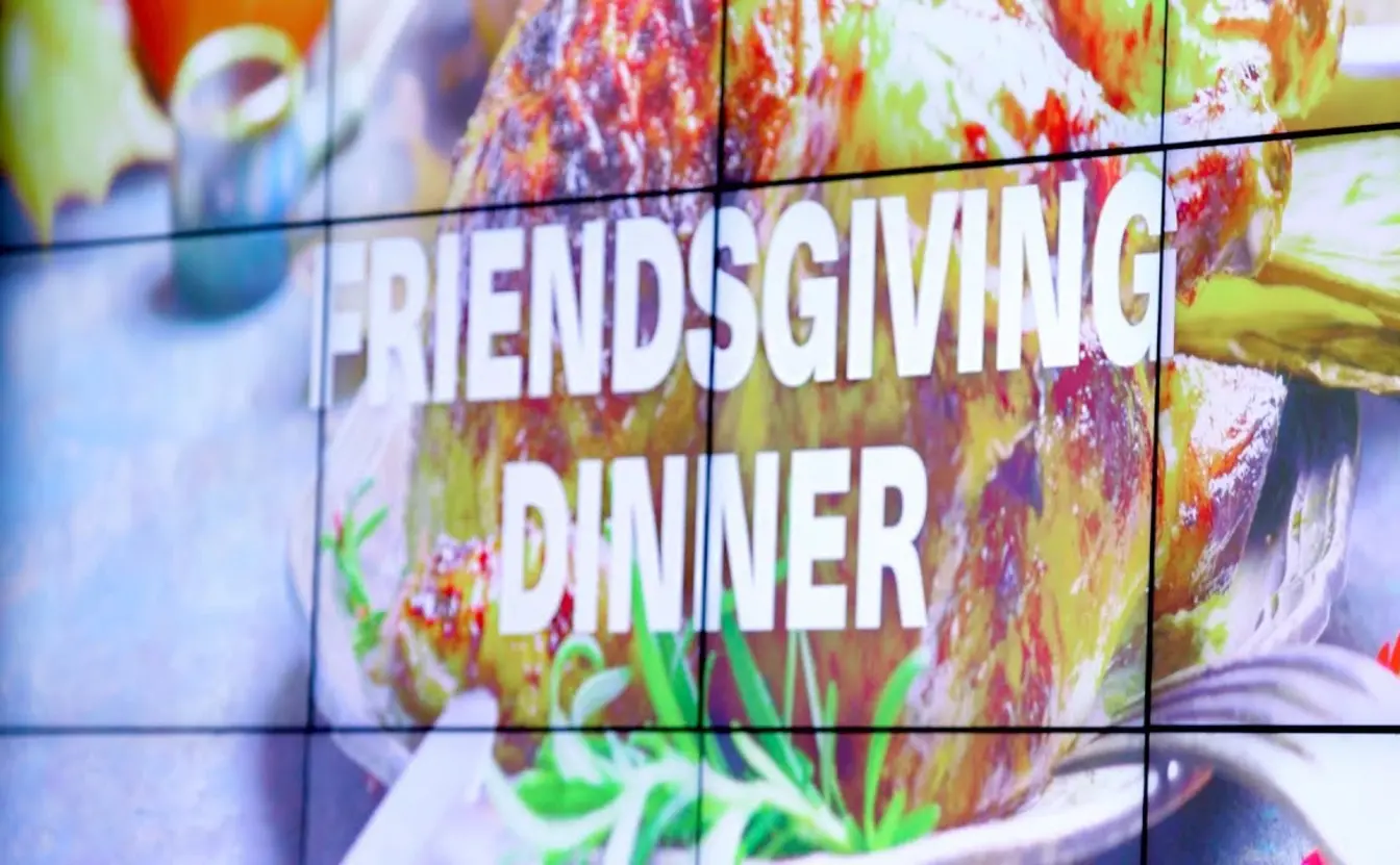 Preview image for the video "Friendsgiving Dinner".
