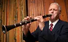 Victor Vroom playing the clarinet