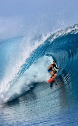 Jon Roseman surfing