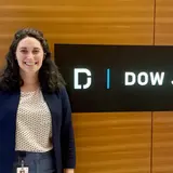 Tali in front of Dow Jones sign